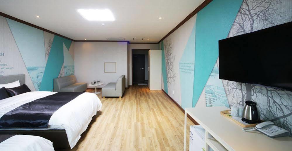 Seongsan Aqua Beach Hotel Seogwipo Ngoại thất bức ảnh