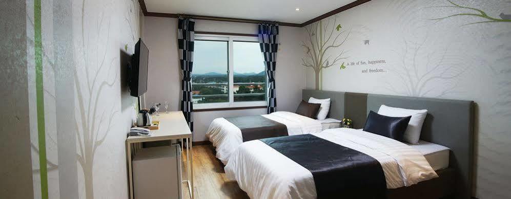 Seongsan Aqua Beach Hotel Seogwipo Ngoại thất bức ảnh